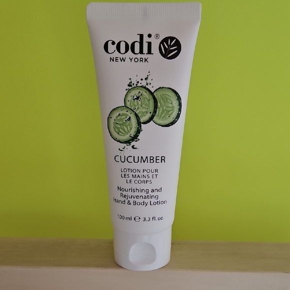 Cucumber Moisturizer - White - Picture 1 of 4